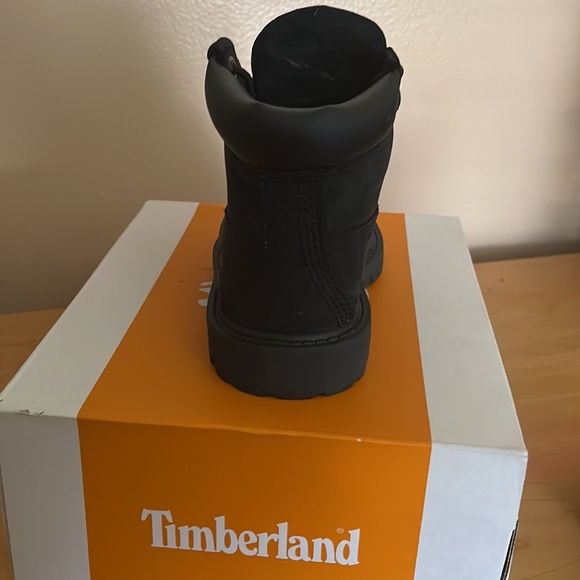 Black timberland 6 in/Toddler worn 1 once never worn after cleaned by offical - Picture 8 of 10
